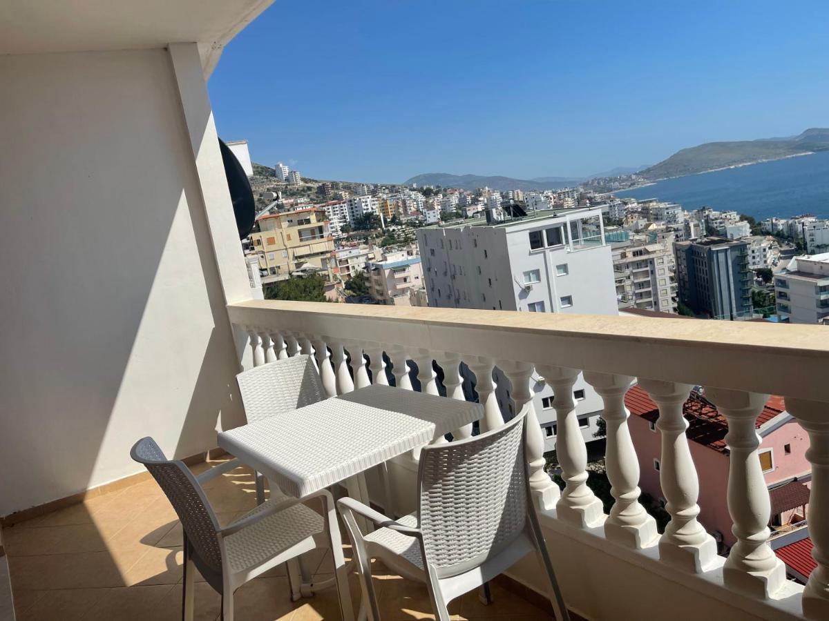 Max'S Apartment Sarandë Buitenkant foto